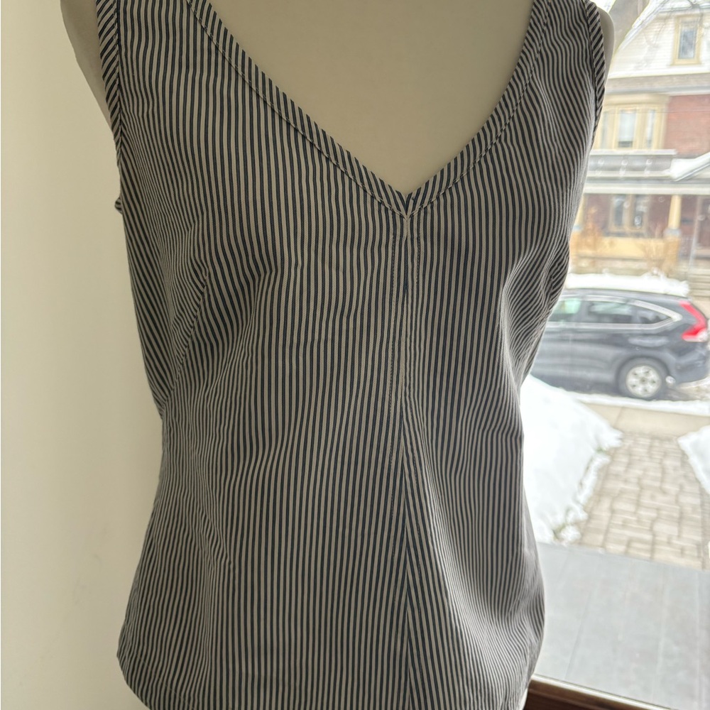 Comrags | Pinstriped V-Neck Top
